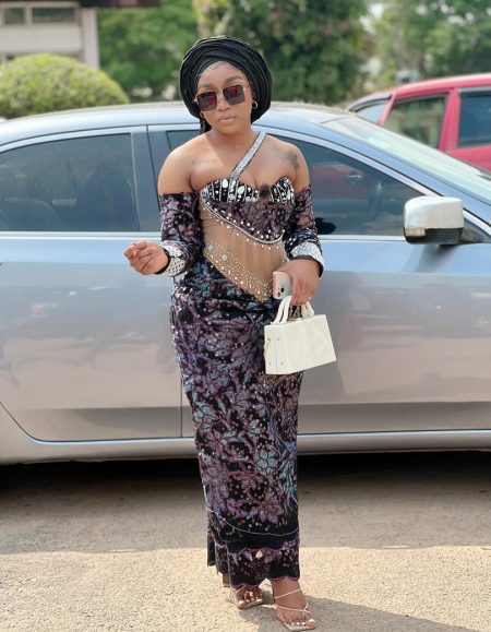 Elegant Off Shoulder African Party Dress - A blend of cultural charm and timeless style, perfect for a standout party look.