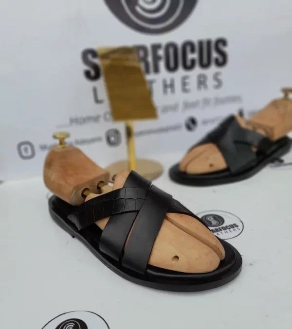 Discover timeless style with our crisscross leather male flat slides. Comfort and sophistication meet in every step. Shop now!
