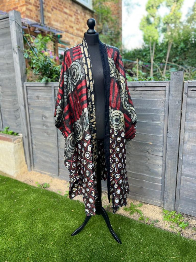 Explore our vibrant African print Kimono for women - a fusion of tradition and style. Elevate your wardrobe with bold patterns and cultural flair today!