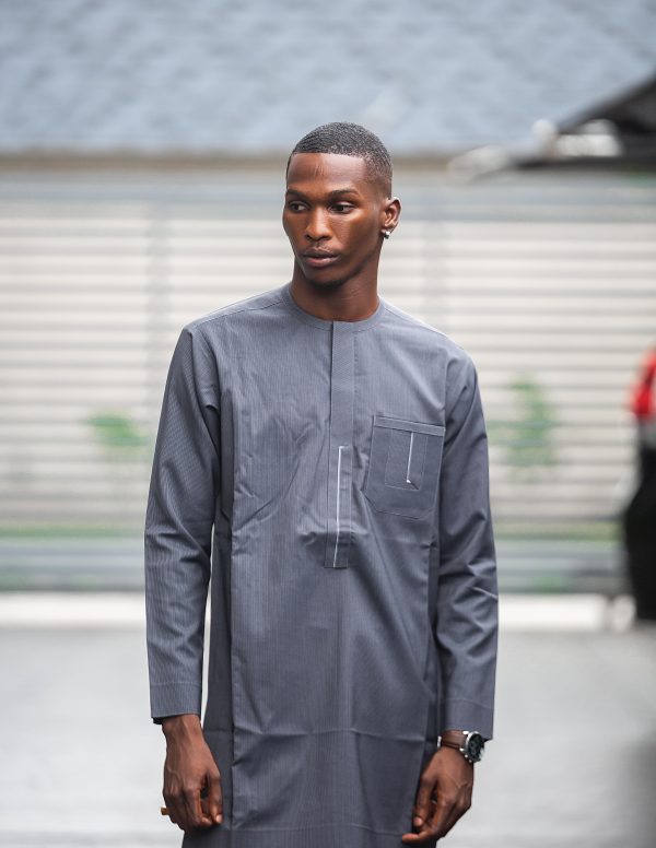 Discover timeless style with our men's grey Kaftan. Perfect for any occasion, this classic piece exudes elegance and comfort.