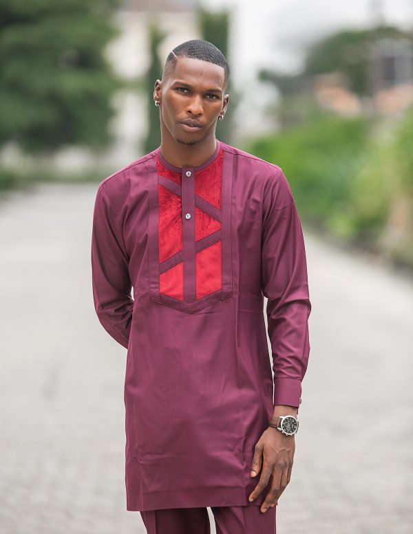 Discover timeless style with our custom-fit men's wine Kaftan. Elevate your look with this rich, traditional attire. Perfect for the Modern African Man.