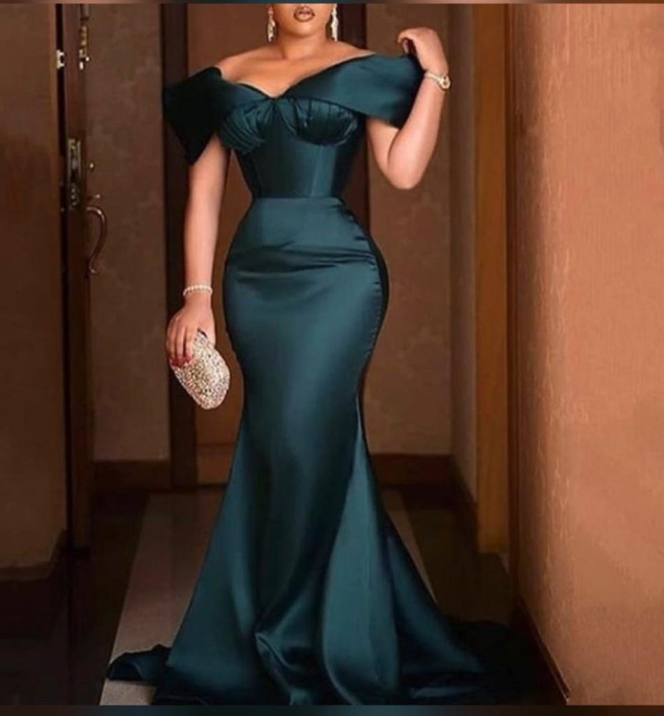 Step into sophistication with our Green Ballroom Dress. Crafted from luxurious details, this plain yet elegant garment offers a flattering silhouette and comfort for any formal occasion. Its timeless design ensures you stand out with understated elegance, making it perfect for galas, ballroom events, or any glamorous affair.